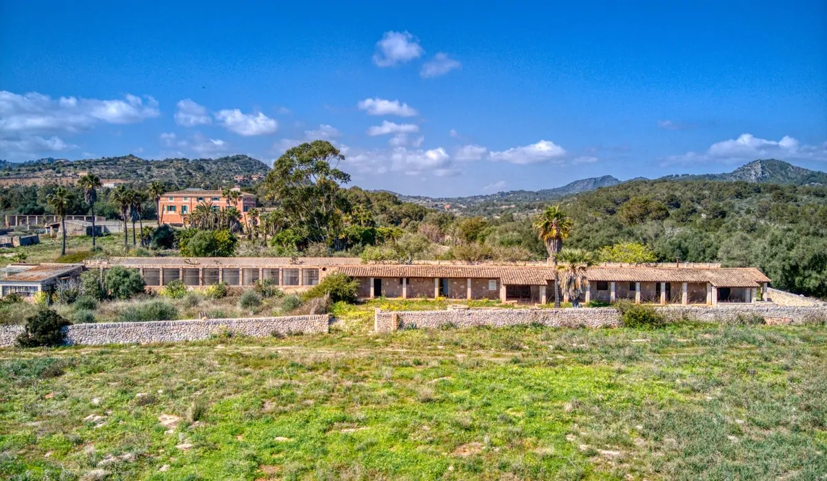 Majestätisches-Anwesen-mit-Meerblick-bei-Son-Macia-mit-grossem-Potential- als Luxuslandhotel- in- Laufdistanz-zu-den-schönsten-Buchten-Mallorcas