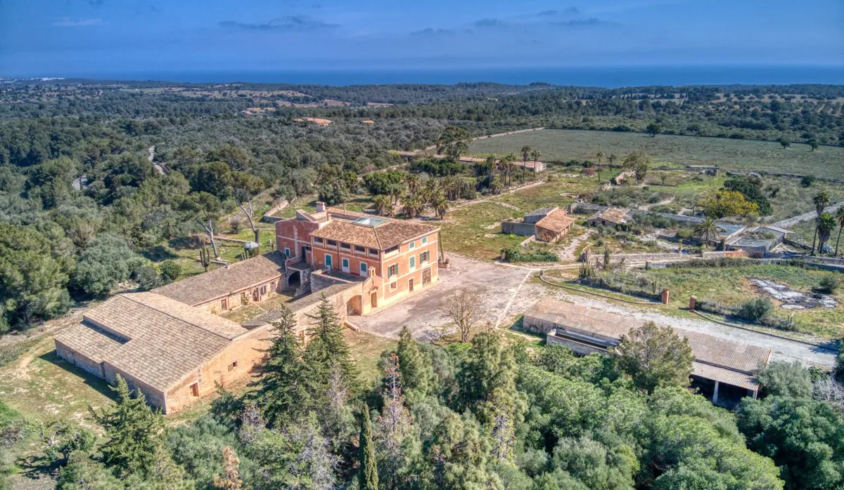 Majestätisches-Anwesen-mit-Meerblick-bei-Son-Macia-mit-grossem-Potential- als Luxuslandhotel- in- Laufdistanz-zu-den-schönsten-Buchten-Mallorcas