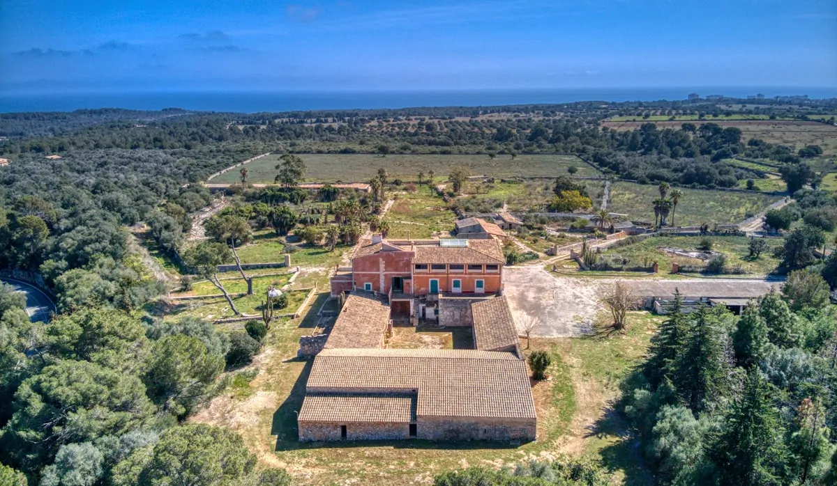 Majestätisches-Anwesen-mit-Meerblick-bei-Son-Macia-mit-grossem-Potential- als Luxuslandhotel- in- Laufdistanz-zu-den-schönsten-Buchten-Mallorcas