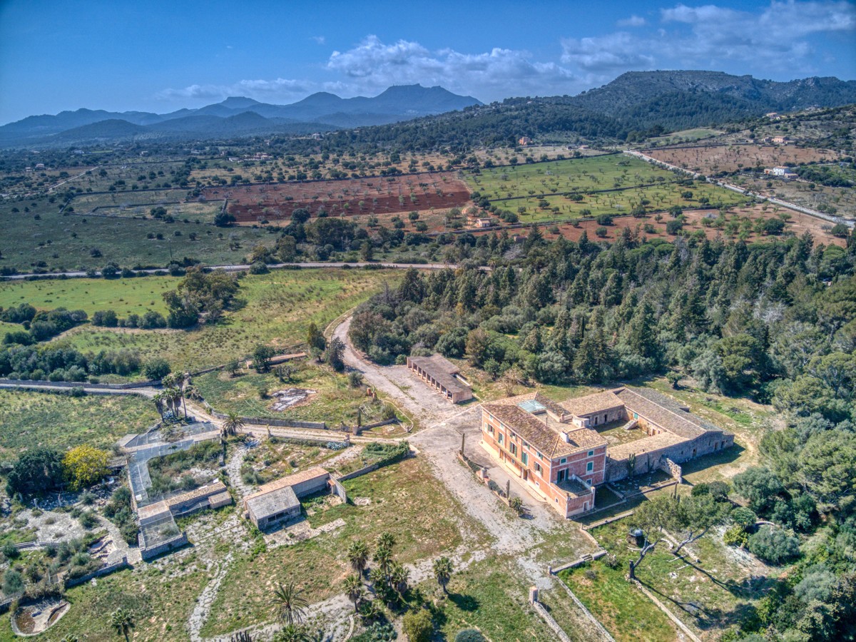 Majestätisches-Anwesen-mit-Meerblick-bei-Son-Macia-mit-grossem-Potential- als Luxuslandhotel- in- Laufdistanz-zu-den-schönsten-Buchten-Mallorcas