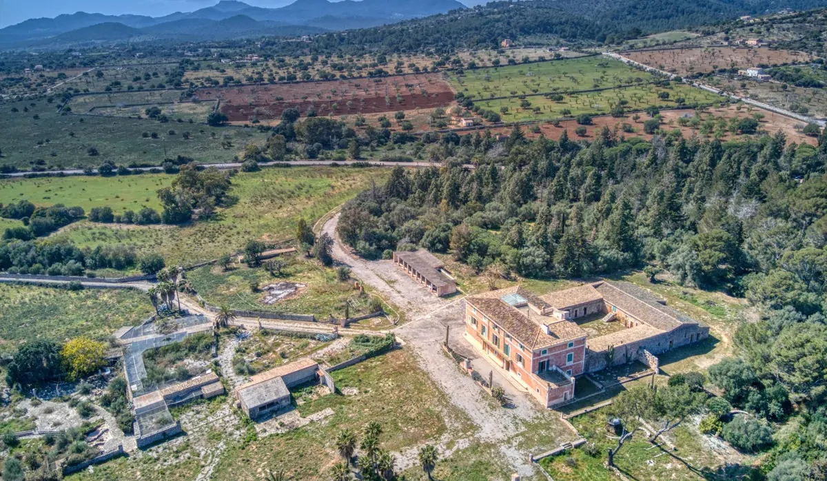 Majestätisches-Anwesen-mit-Meerblick-bei-Son-Macia-mit-grossem-Potential- als Luxuslandhotel- in- Laufdistanz-zu-den-schönsten-Buchten-Mallorcas