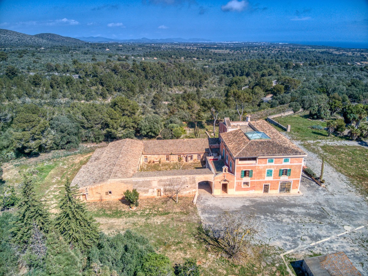 Majestätisches-Anwesen-mit-Meerblick-bei-Son-Macia-mit-grossem-Potential- als Luxuslandhotel- in- Laufdistanz-zu-den-schönsten-Buchten-Mallorcas