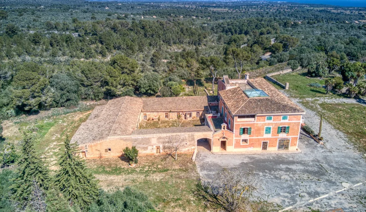 Majestätisches-Anwesen-mit-Meerblick-bei-Son-Macia-mit-grossem-Potential- als Luxuslandhotel- in- Laufdistanz-zu-den-schönsten-Buchten-Mallorcas