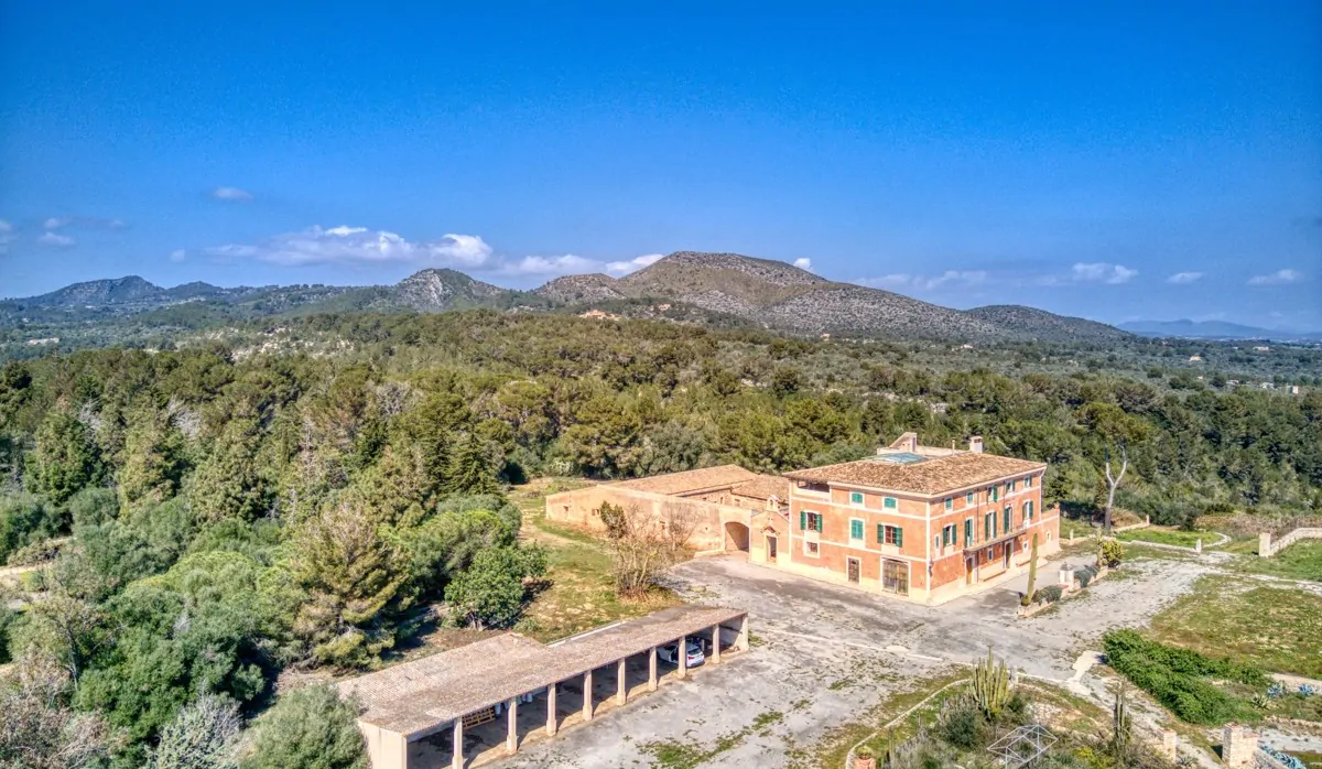 Majestätisches-Anwesen-mit-Meerblick-bei-Son-Macia-mit-grossem-Potential- als Luxuslandhotel- in- Laufdistanz-zu-den-schönsten-Buchten-Mallorcas