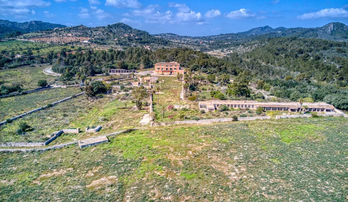 Majestätisches-Anwesen-mit-Meerblick-bei-Son-Macia-mit-grossem-Potential- als Luxuslandhotel- in- Laufdistanz-zu-den-schönsten-Buchten-Mallorcas