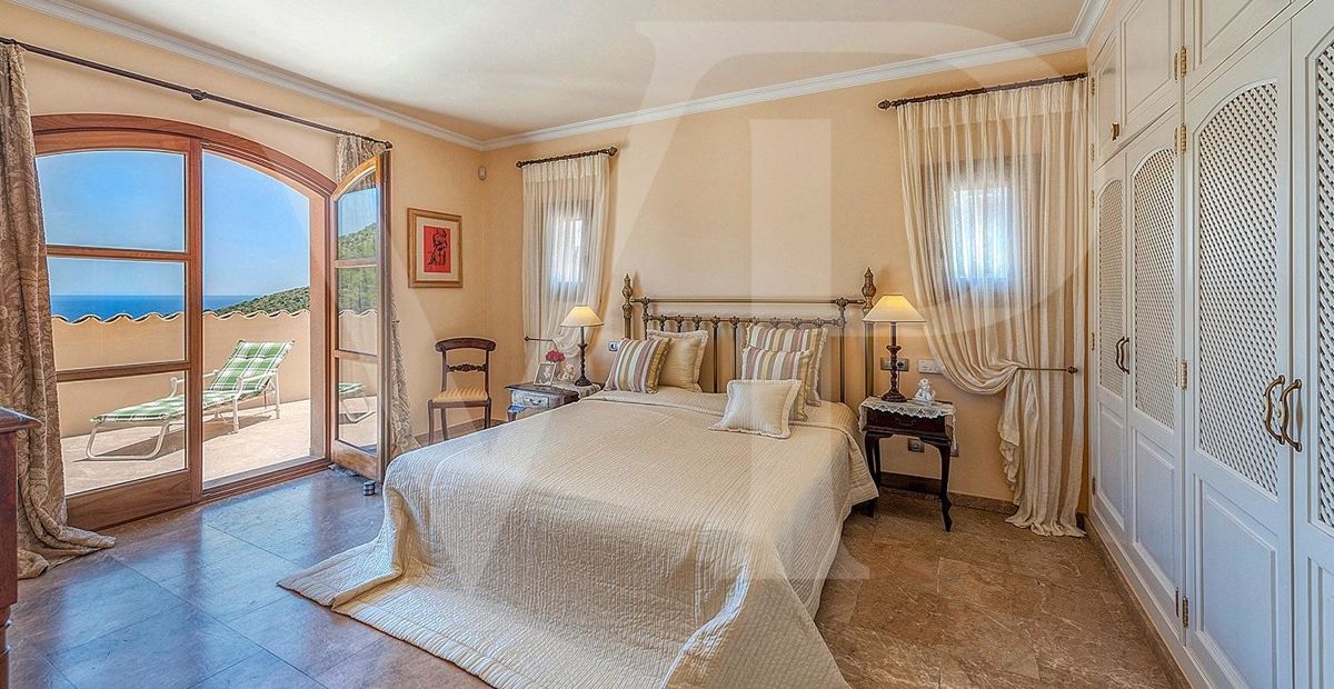 Schlafzimmer der Finca in Capdepera, Mallorca