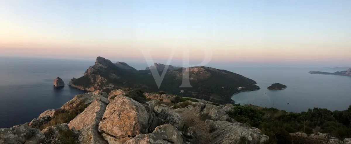 Fantastische Villa mit Schwimmbad, Garten und Urlaubsgenehmigung in Puerto Pollensa