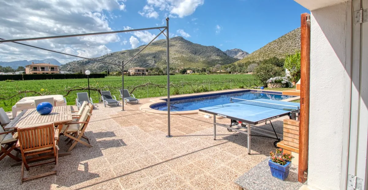 Fantastische Villa mit Schwimmbad, Garten und Urlaubsgenehmigung in Puerto Pollensa