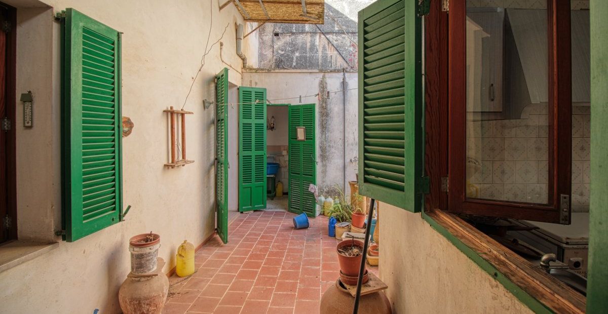 Großes Herrenhaus zum Renovieren mit vielen Möglichkeiten im Zentrum von Manacor