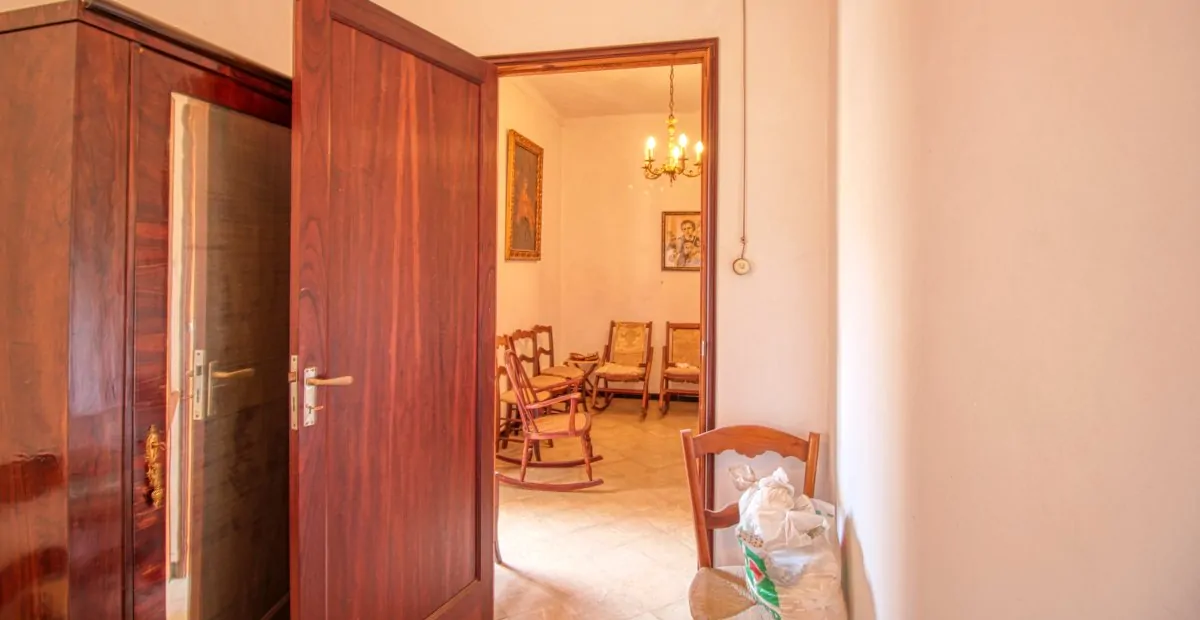 Großes Herrenhaus zum Renovieren mit vielen Möglichkeiten im Zentrum von Manacor