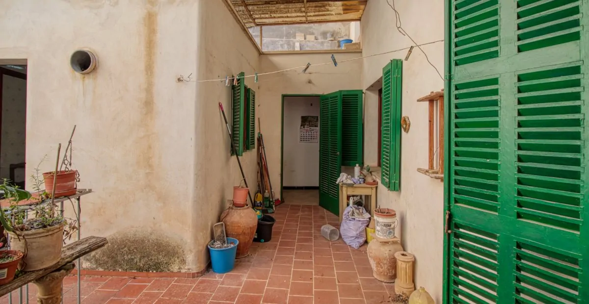 Großes Herrenhaus zum Renovieren mit vielen Möglichkeiten im Zentrum von Manacor