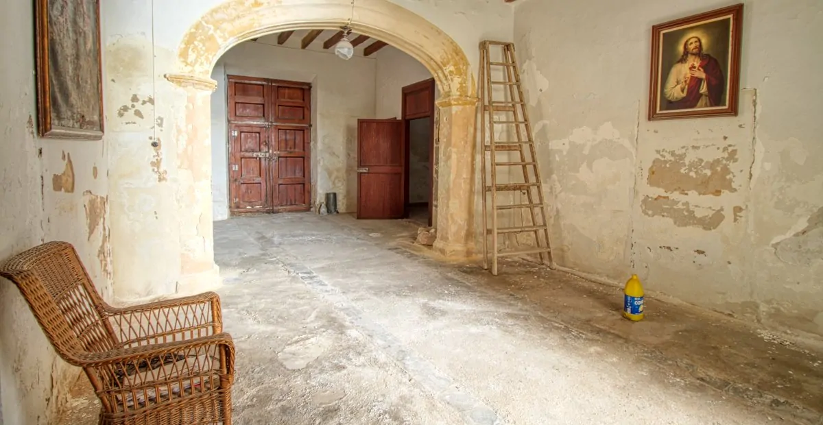 Großes Herrenhaus zum Renovieren mit vielen Möglichkeiten im Zentrum von Manacor