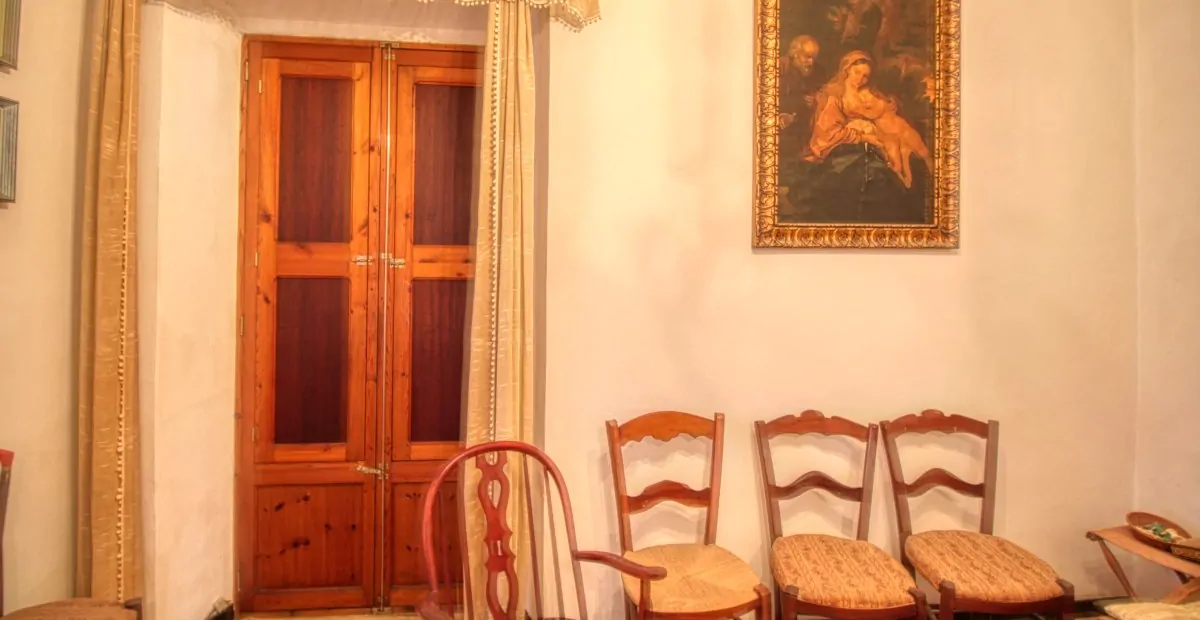 Großes Herrenhaus zum Renovieren mit vielen Möglichkeiten im Zentrum von Manacor