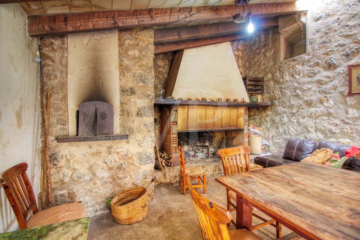 Fantastische historische Finca zum Renovieren auf 80 Hektar in der Serra de Tramuntana in Escorca