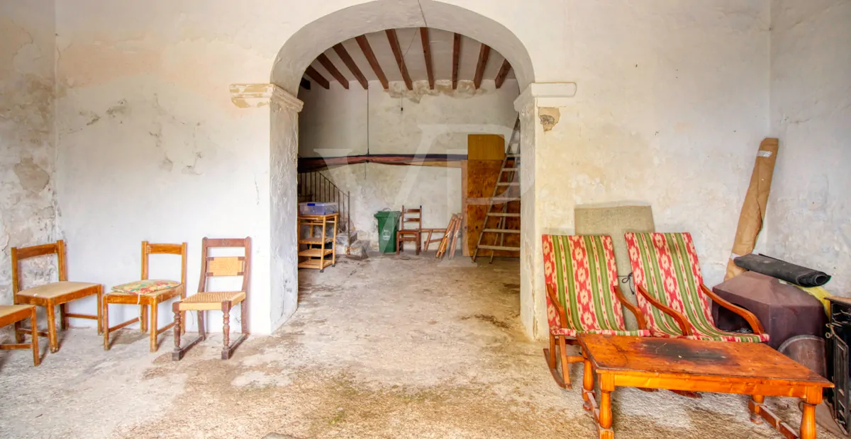 Fantastische historische Finca zum Renovieren auf 80 Hektar in der Serra de Tramuntana in Escorca