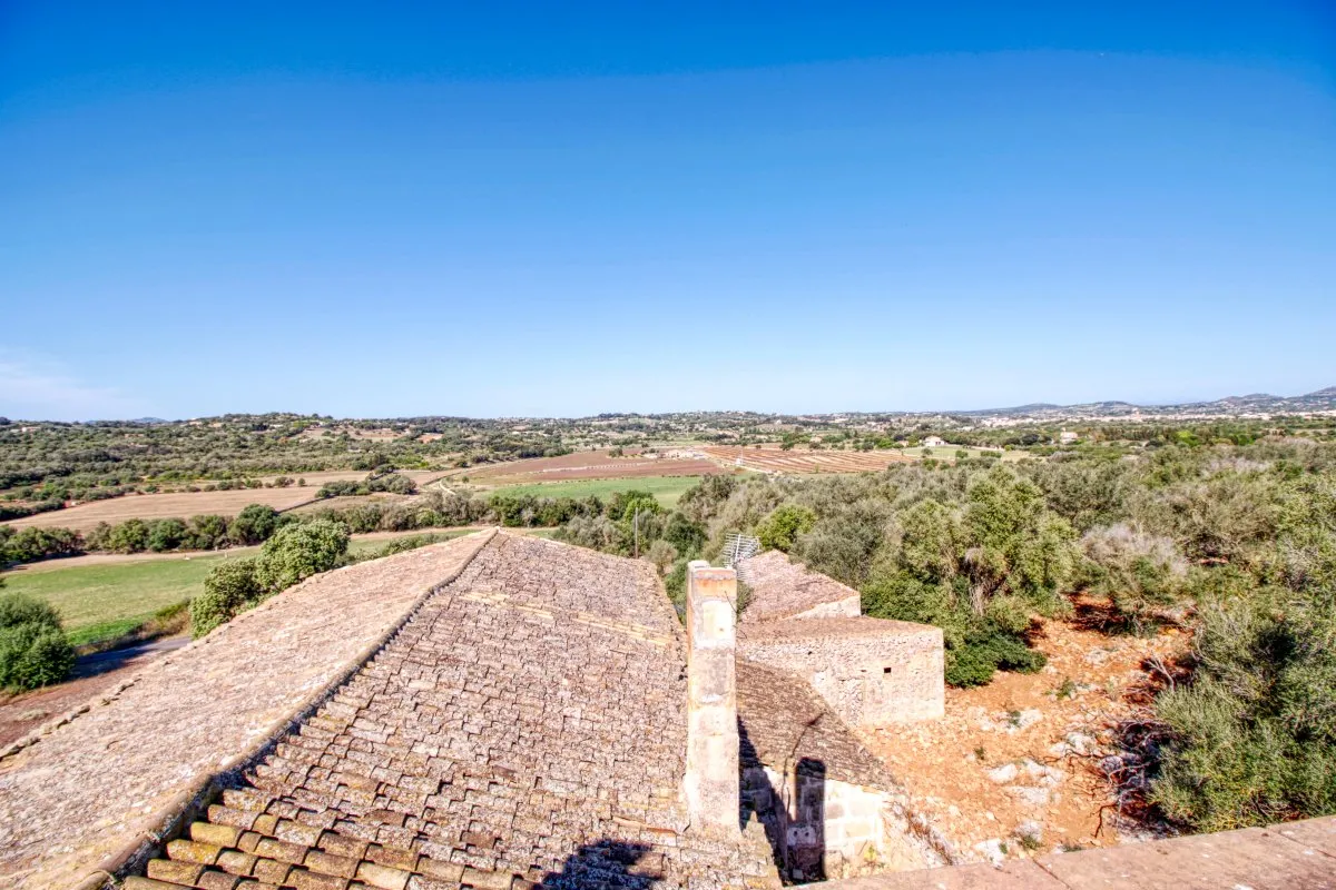 fantastico-possesso-storico-finca-risalente-al-1834-in-sant-llorenç-des-cardassar-con-possibilità-di-licenza-per-un-piccolo-investimento-rurale-hotel