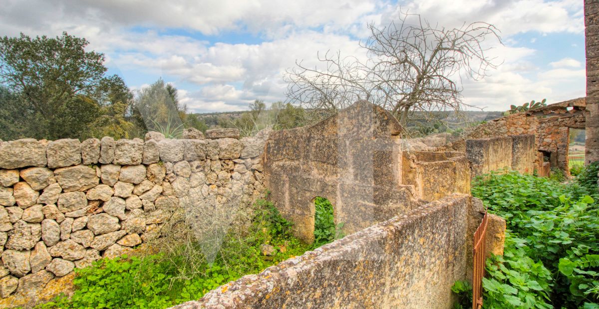 Spektakuläre Finca mit fantastischem mallorquinischem Haus auf einem Hügel in Manacor