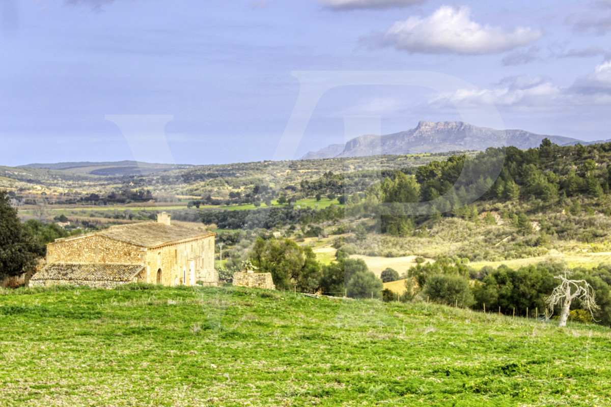 Spektakuläre Finca mit fantastischem mallorquinischem Haus auf einem Hügel in Manacor