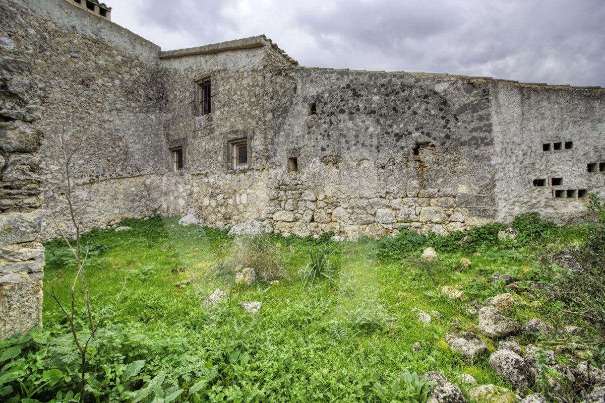 Spektakuläre Finca mit fantastischem mallorquinischem Haus auf einem Hügel in Manacor