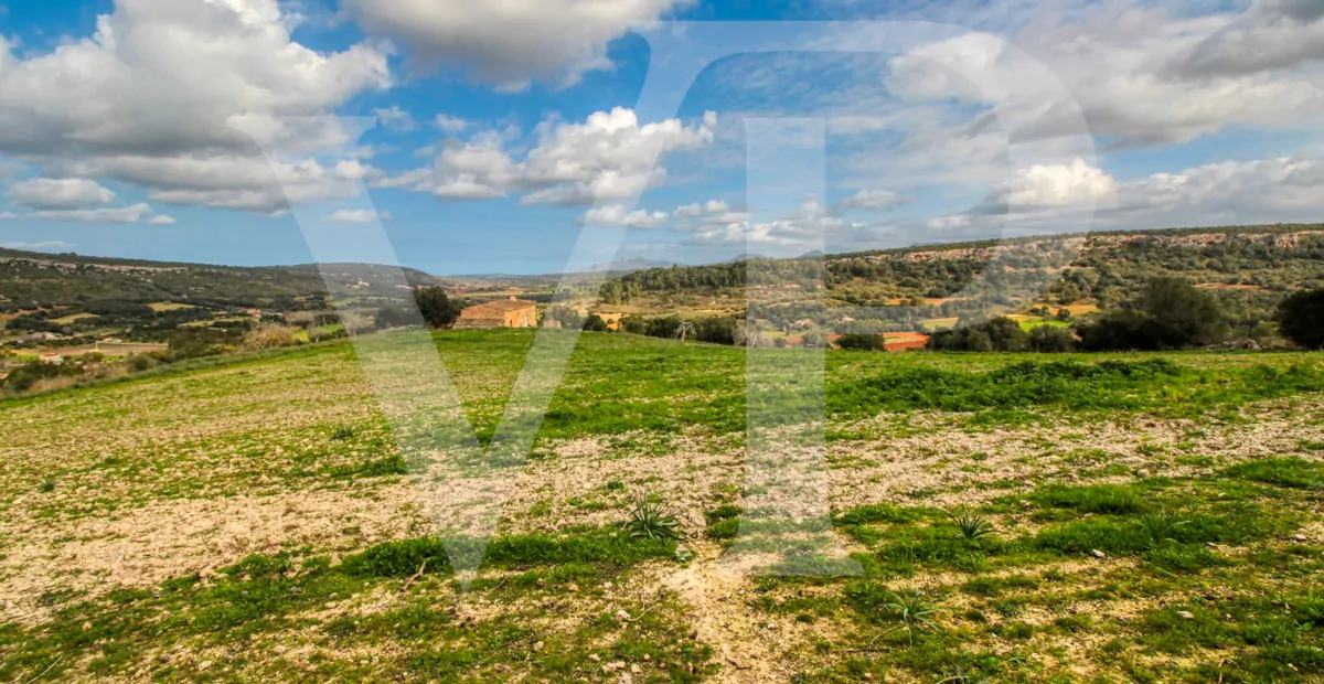 Spektakuläre Finca mit fantastischem mallorquinischem Haus auf einem Hügel in Manacor