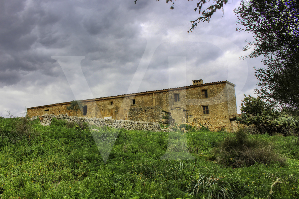 Spektakuläre Finca mit fantastischem mallorquinischem Haus auf einem Hügel in Manacor