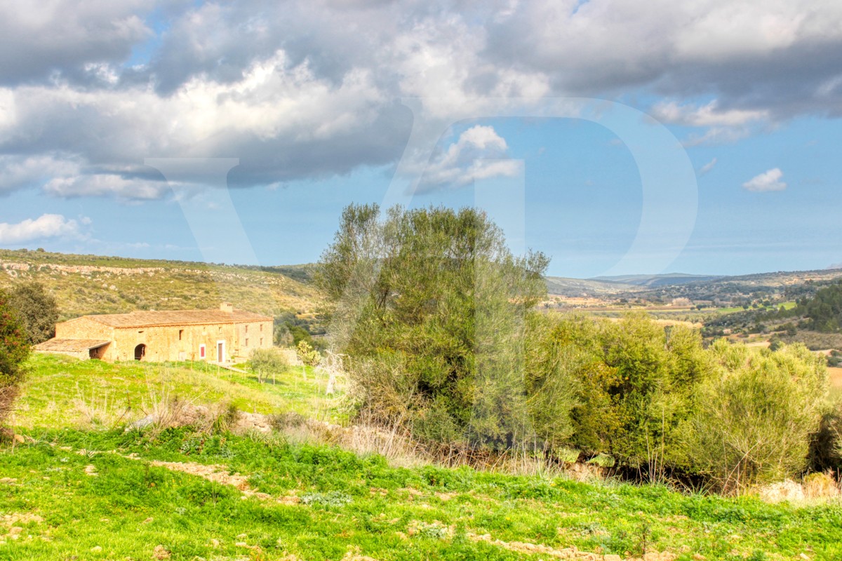 Spektakuläre Finca mit fantastischem mallorquinischem Haus auf einem Hügel in Manacor