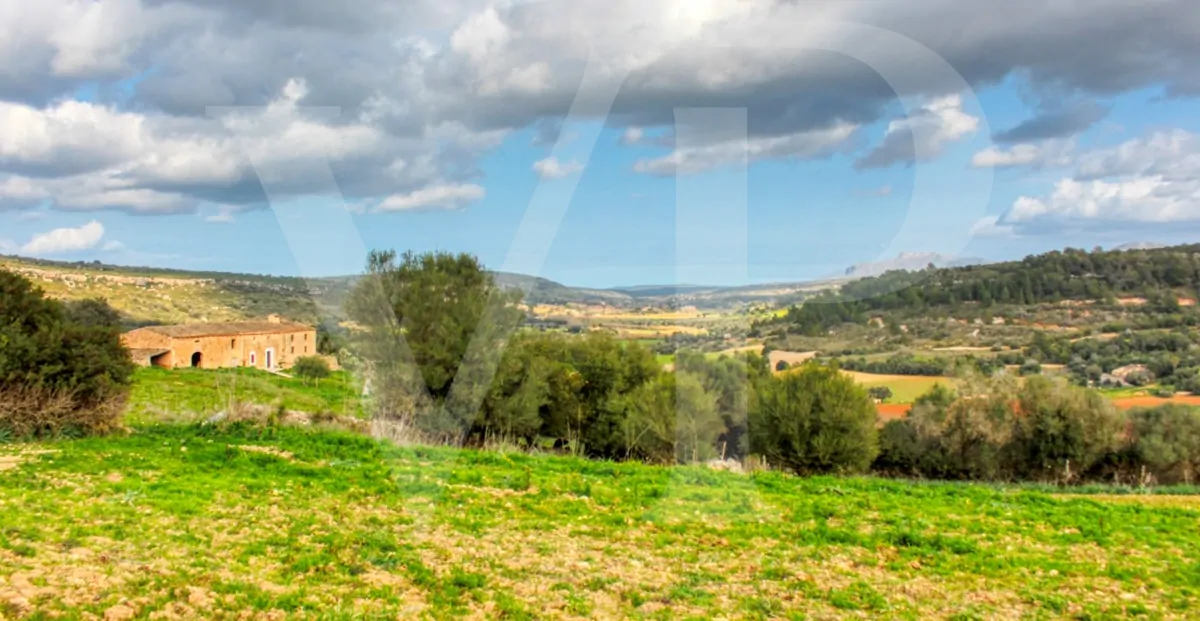 Spektakuläre Finca mit fantastischem mallorquinischem Haus auf einem Hügel in Manacor