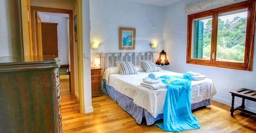 schöne-mallorquinische-finca-mit-ETV-in-fantastischer-lage-in-pollença-zu-verkaufen