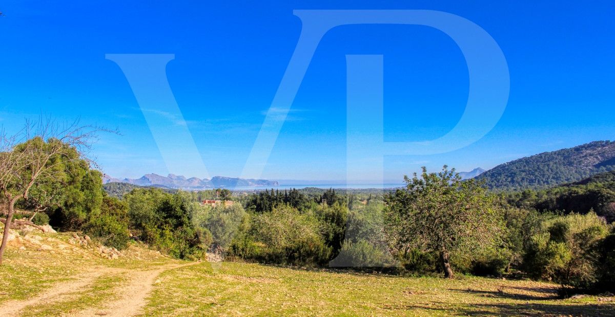 Spektakuläre Finca 40 Hektar mit Blick auf das Meer in Pollensa