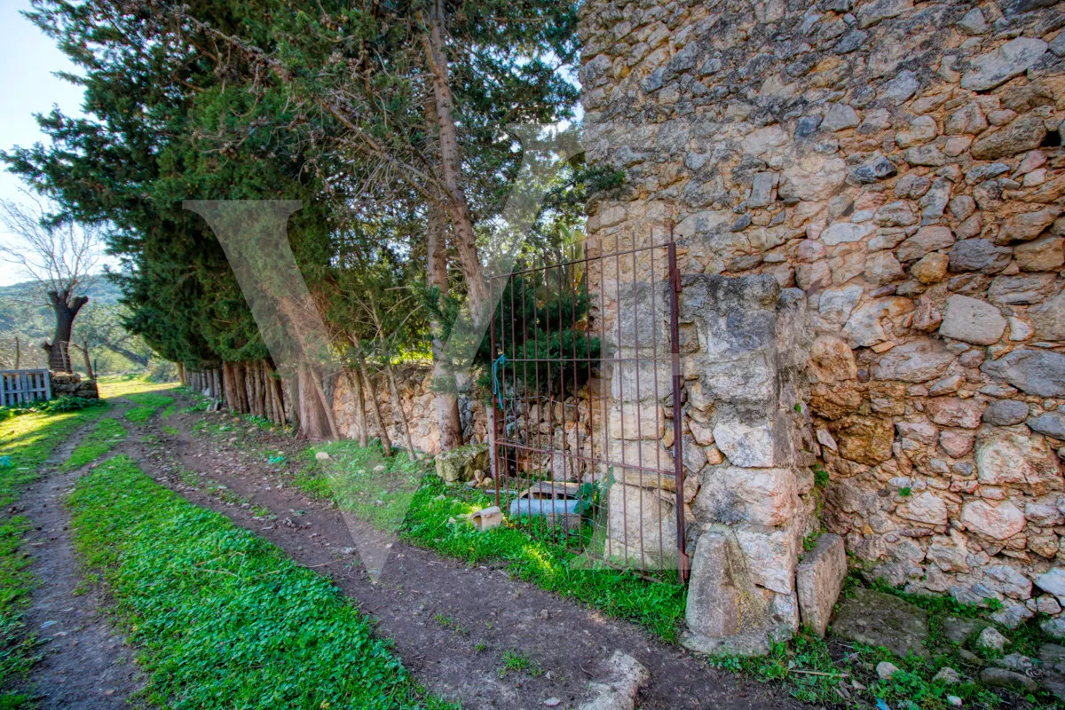 Spektakuläre Finca 40 Hektar mit Blick auf das Meer in Pollensa