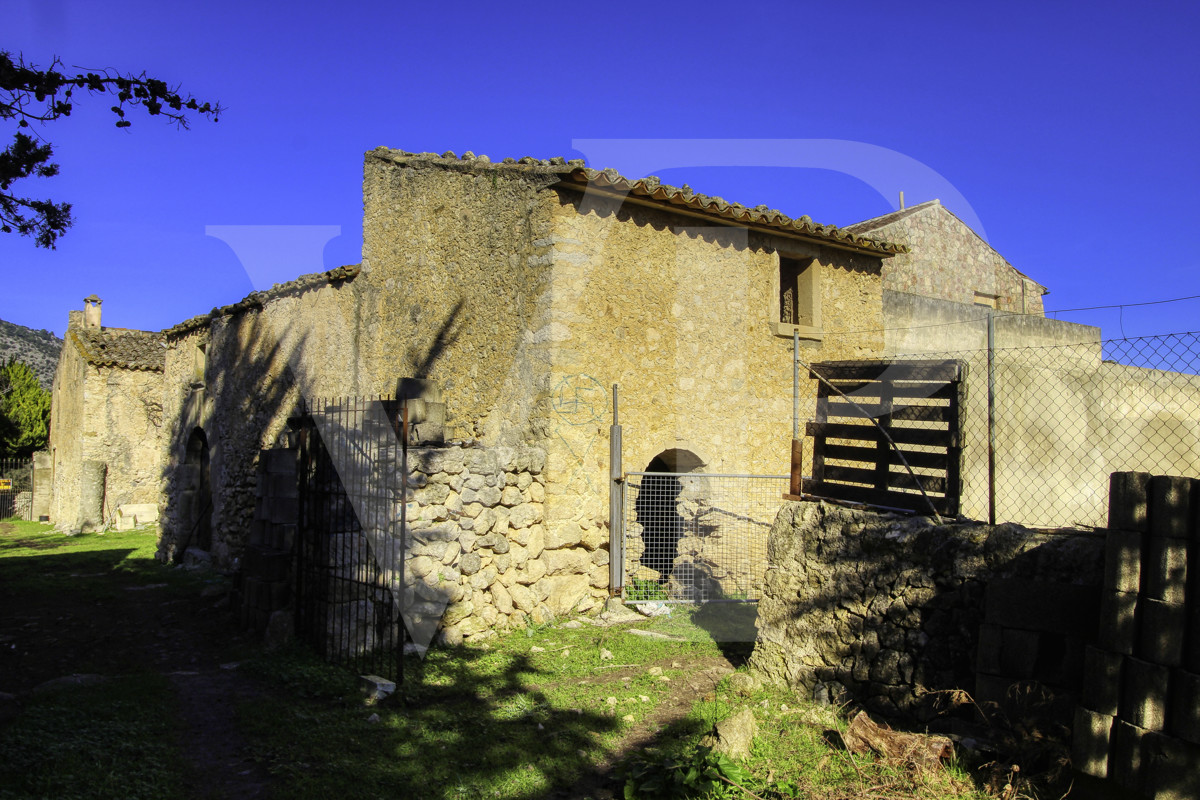 Spektakuläre Finca 40 Hektar mit Blick auf das Meer in Pollensa