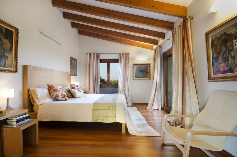 Schlafzimmer der Finca in Pollensa, Mallorca