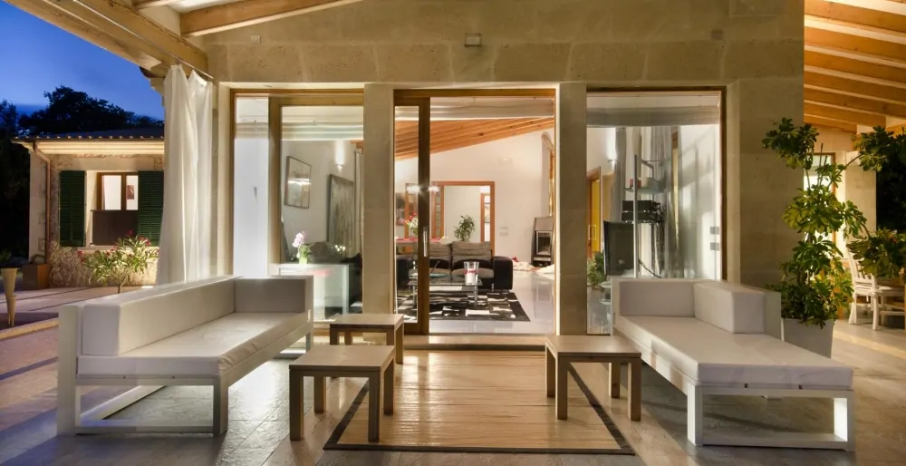 Terrasse der Finca in Pollensa, Mallorca