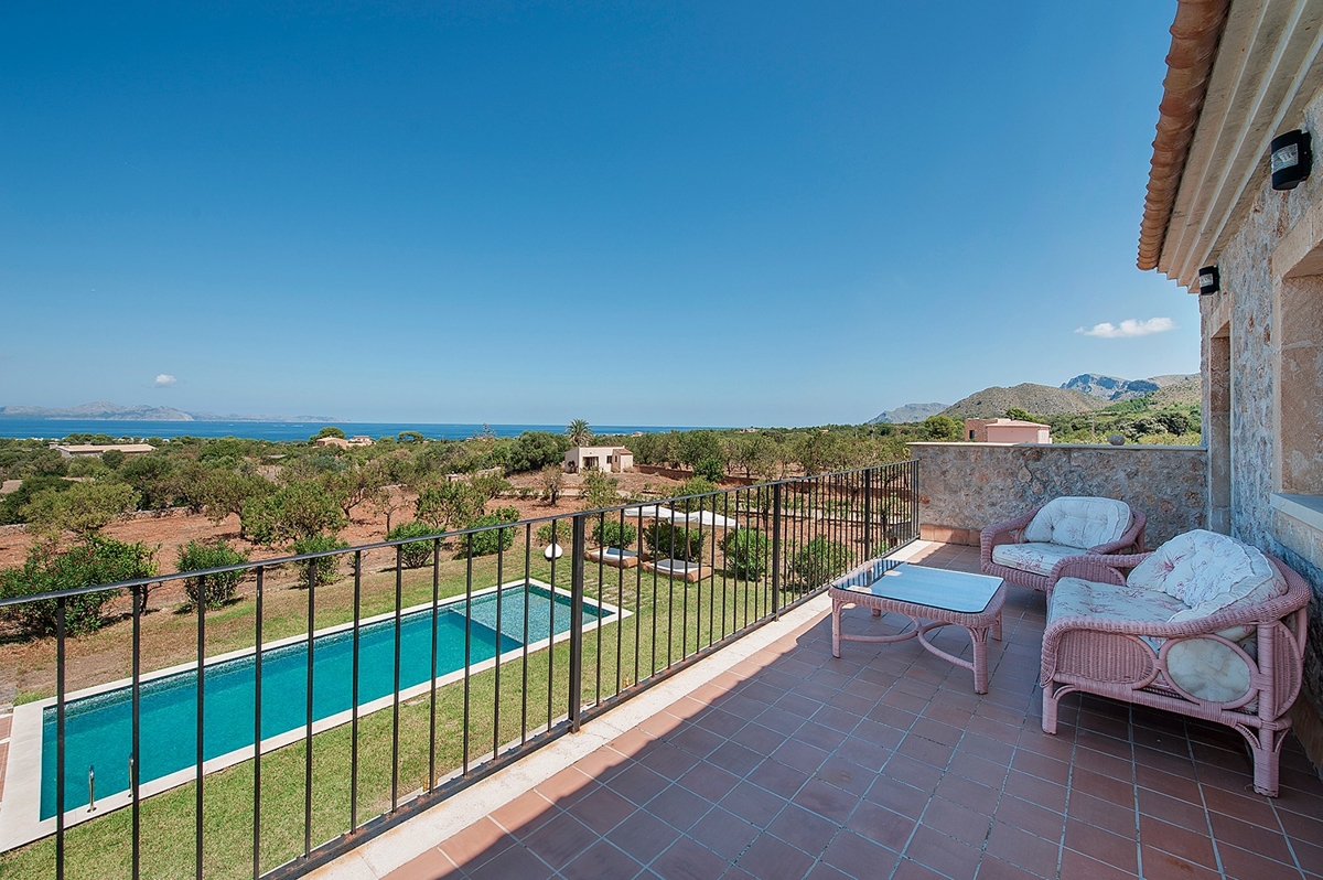 Terrasse des Landhauses in der Nähe von Colonia Sant Pere, Mallorca