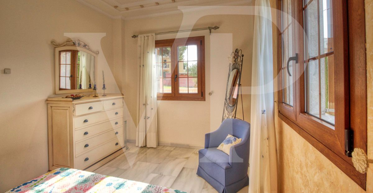 spectacular-luxury-villa-with-swimming-pool-for-sale-in-the-urbanisation-son-bauló-in-can-picafort