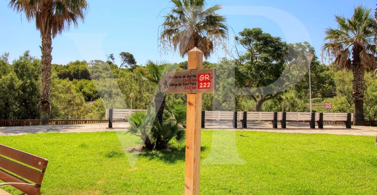 spectacular-luxury-villa-with-swimming-pool-for-sale-in-the-urbanisation-son-bauló-in-can-picafort