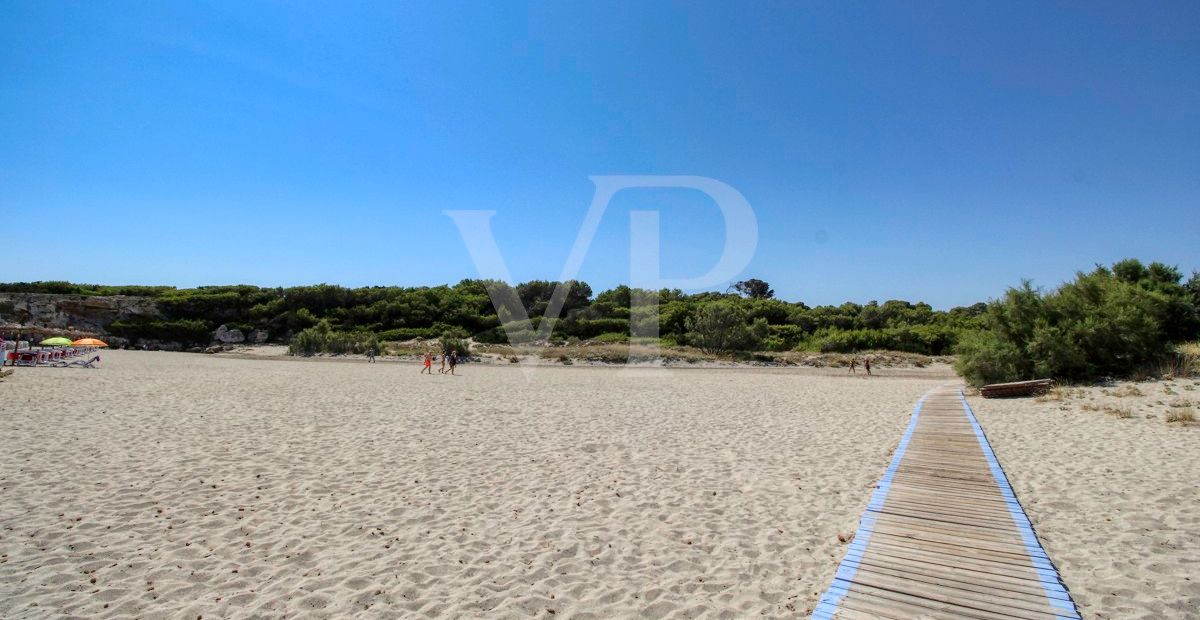 spectacular-luxury-villa-with-swimming-pool-for-sale-in-the-urbanisation-son-bauló-in-can-picafort