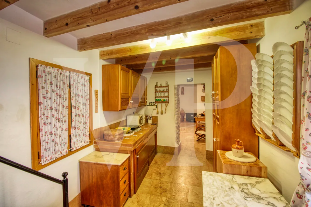 for-sale-fantastic-1925's-corner-manor-villa-with-garden-in-a-quiet-area-in-front-of-the-beach-platja-d'en-repíc-in-puerto-de-sóller