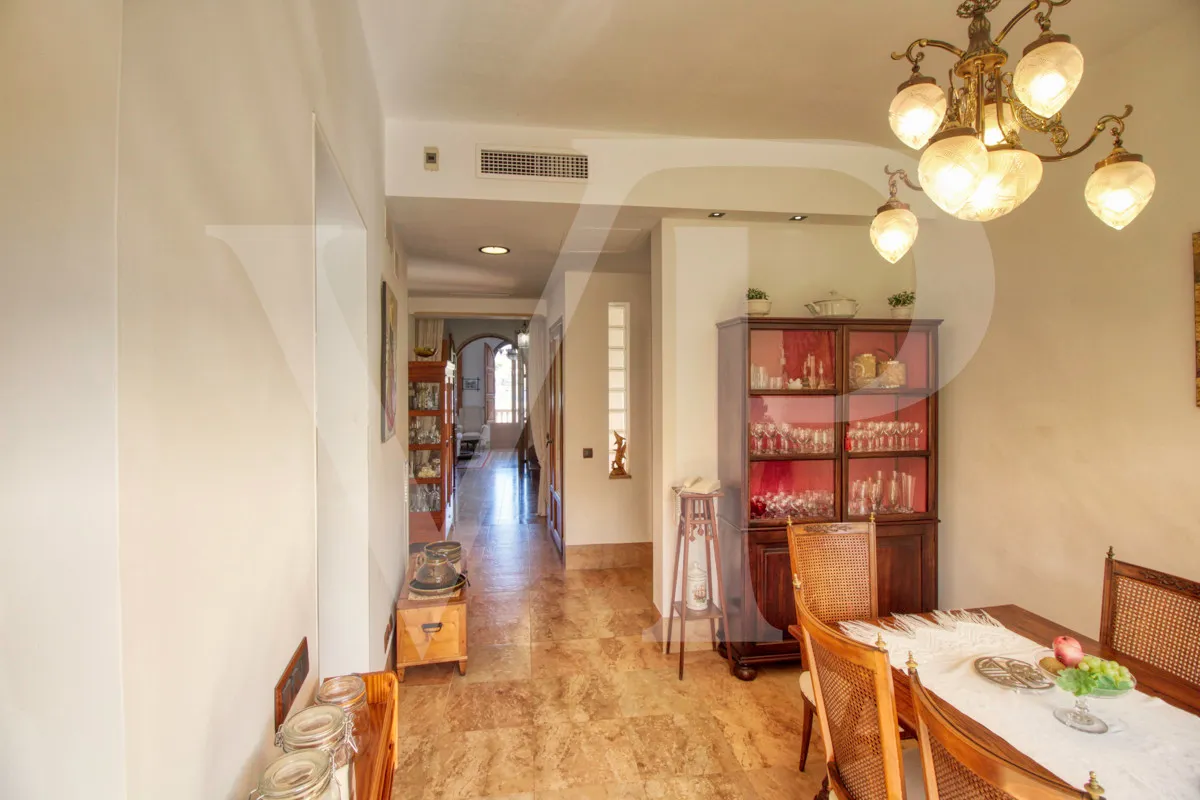 for-sale-fantastic-1925's-corner-manor-villa-with-garden-in-a-quiet-area-in-front-of-the-beach-platja-d'en-repíc-in-puerto-de-sóller