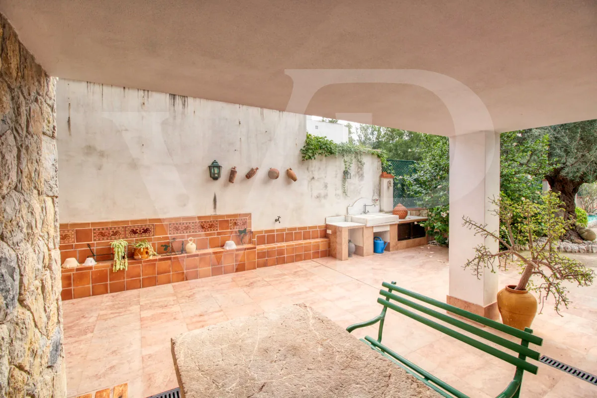 for-sale-fantastic-1925's-corner-manor-villa-with-garden-in-a-quiet-area-in-front-of-the-beach-platja-d'en-repíc-in-puerto-de-sóller