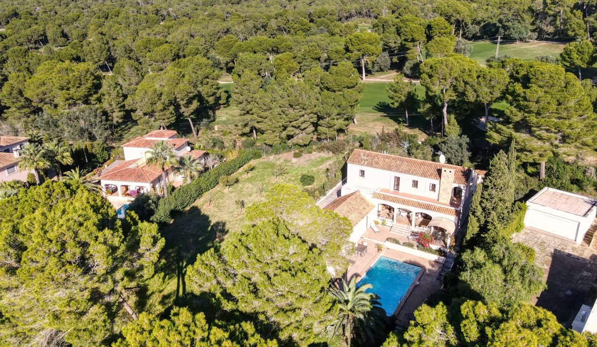 Villa-mit-Pool-Golf-am-Meer-Son-Servera