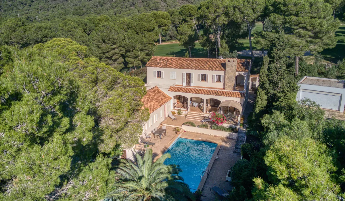 Villa-mit-Pool-Golf-am-Meer-Son-Servera