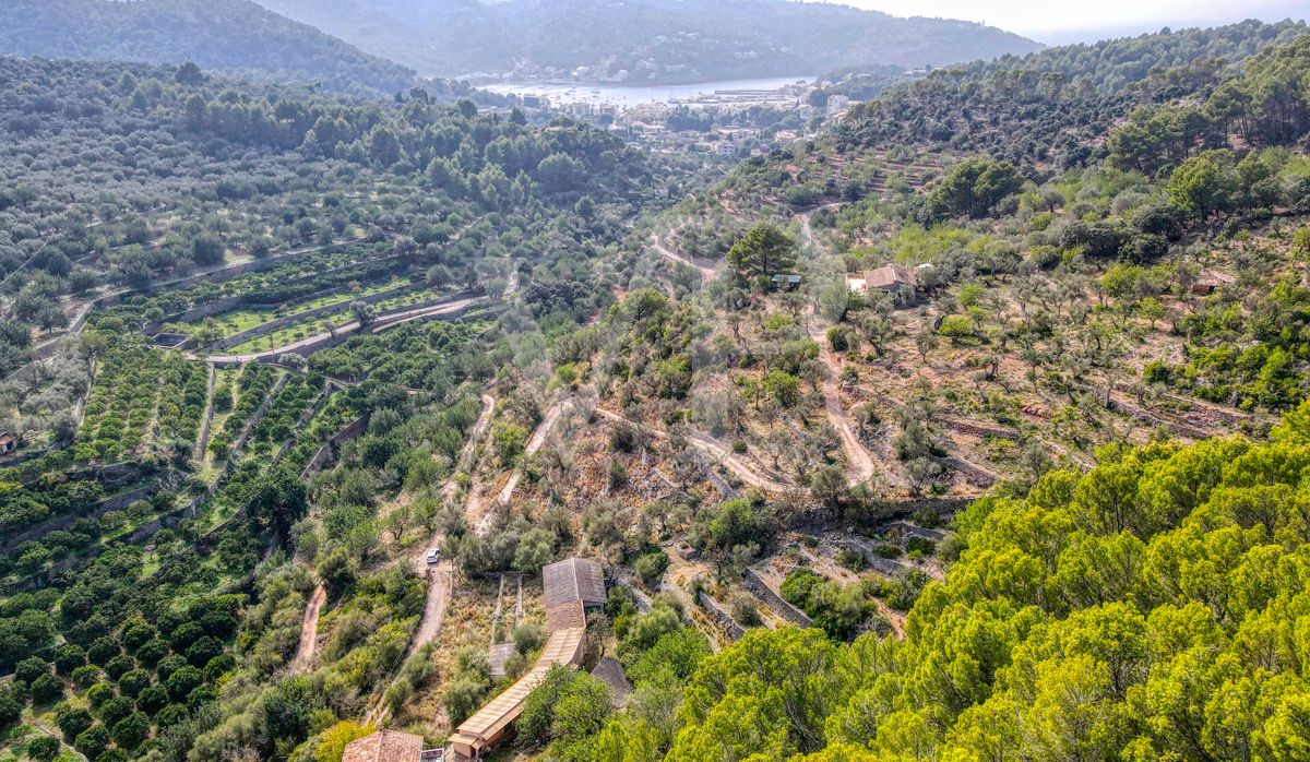 zu-verkaufen-finca-exklusives-anwesen-von-fast-15-hektar-in-einzigartigen-enklave-in-den-bergen-die-den-hafen-von-sóller