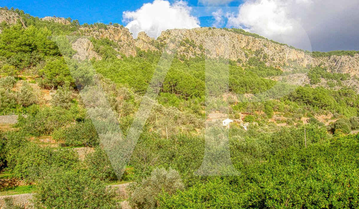 zu-verkaufen-finca-exklusives-anwesen-von-fast-15-hektar-in-einzigartigen-enklave-in-den-bergen-die-den-hafen-von-sóller