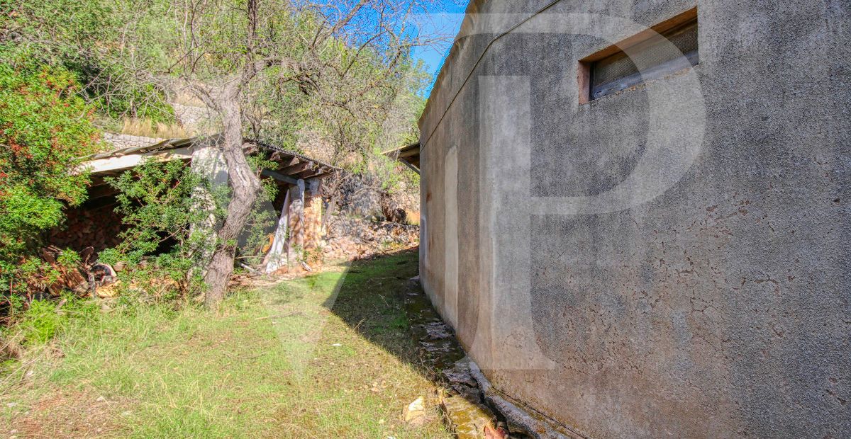 zu-verkaufen-finca-exklusives-anwesen-von-fast-15-hektar-in-einzigartigen-enklave-in-den-bergen-die-den-hafen-von-sóller