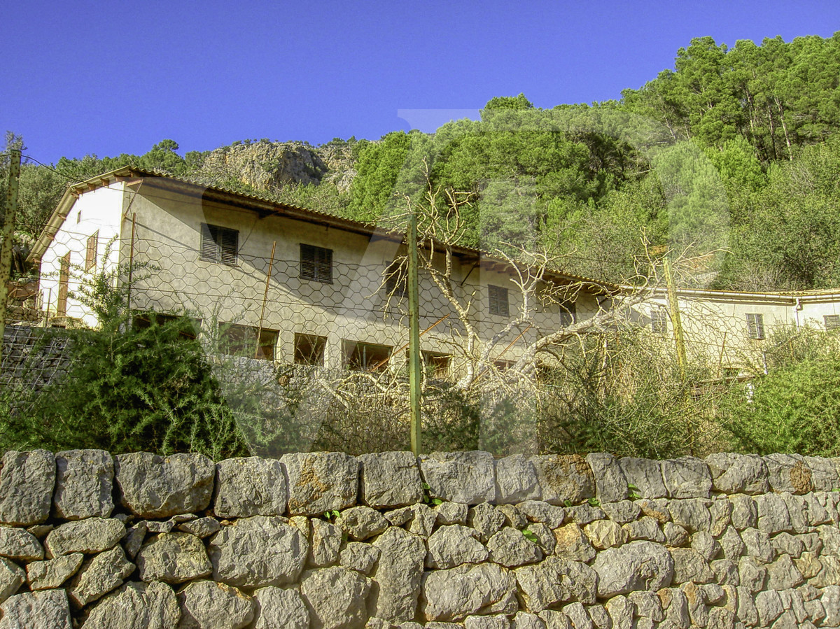 zu-verkaufen-finca-exklusives-anwesen-von-fast-15-hektar-in-einzigartigen-enklave-in-den-bergen-die-den-hafen-von-sóller