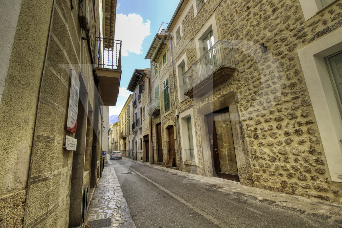 preciosa-gran-casa-señorial-en-dos-viviendas-en-venta-en-el-centro-de-sóller-mallorca
