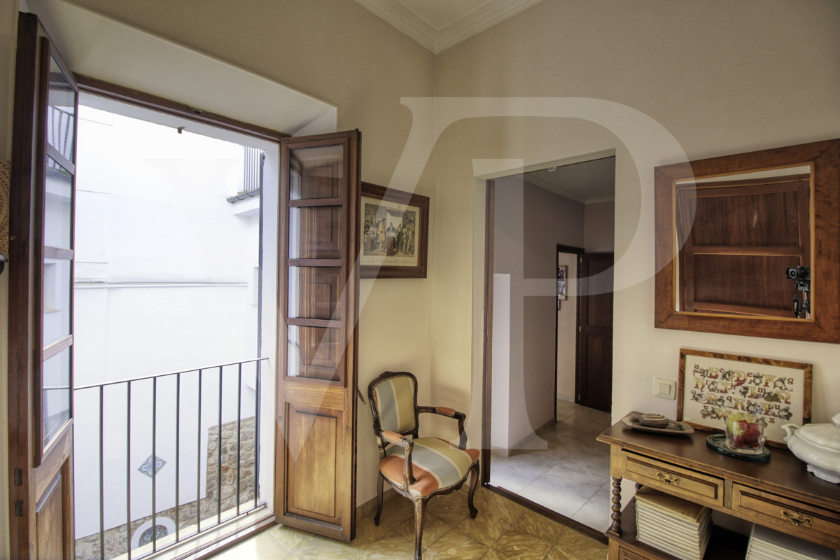 preciosa-gran-casa-señorial-en-dos-viviendas-en-venta-en-el-centro-de-sóller-mallorca