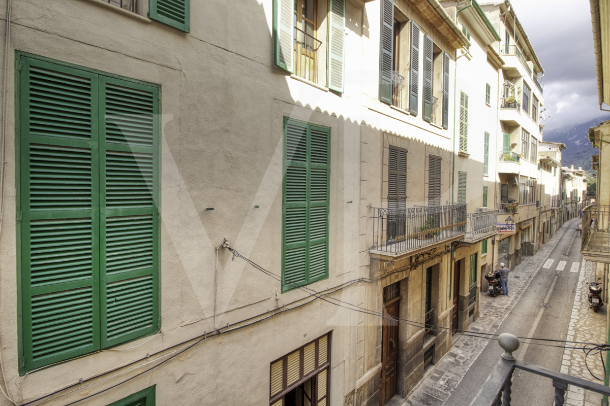 preciosa-gran-casa-señorial-en-dos-viviendas-en-venta-en-el-centro-de-sóller-mallorca