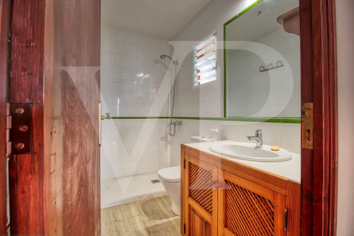 beautiful-large-manor-house-in-two-flats-for-sale-in-the-centre-of-sóller-majorca
